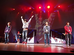 画像ギャラリー No.072のサムネイル画像 / 「ガンスリンガー ストラトス」大規模イベント「ストラトスフェスティバル!」をレポート。大会にトークにライブ,そして「2」の最新情報に2000人が沸いた