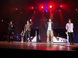 画像ギャラリー No.073のサムネイル画像 / 「ガンスリンガー ストラトス」大規模イベント「ストラトスフェスティバル!」をレポート。大会にトークにライブ,そして「2」の最新情報に2000人が沸いた