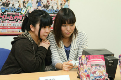 画像ギャラリー No.006のサムネイル画像 / あすかさんがご乱心です。「マージャン★ドリームクラブ」のPV収録現場で,原田ひとみさん,児玉明日美さん,廣田詩夢さん,平田真菜さんに話を聞いた