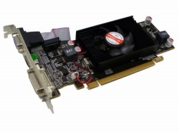 ޤΡXPѡס2001ǯǥӥ塼GPURadeon 7000פ2ܤƥʥ4̽бΥեåɤȯ