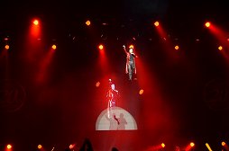 画像ギャラリー No.004のサムネイル画像 / スーパーロボット大戦20周年記念イベント「鋼の魂祭」昼の部をレポート。「第2次スーパーロボット大戦Z 再世篇」新PVも公開