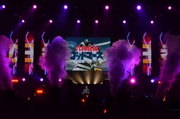 画像ギャラリー No.011のサムネイル画像 / スーパーロボット大戦20周年記念イベント「鋼の魂祭」昼の部をレポート。「第2次スーパーロボット大戦Z 再世篇」新PVも公開