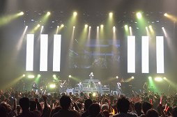 画像ギャラリー No.017のサムネイル画像 / スーパーロボット大戦20周年記念イベント「鋼の魂祭」昼の部をレポート。「第2次スーパーロボット大戦Z 再世篇」新PVも公開