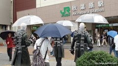 画像ギャラリー No.007のサムネイル画像 / 秋葉原に出現した“追跡者”タイラントを追跡してみたら,意外な一面が見られた。ハッシュタグ「#タイラント隊」でその動向をチェックしよう