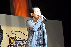 画像ギャラリー No.005のサムネイル画像 / 「逆転裁判5」制作決定の発表や,巧舟氏をはじめとするシリーズ開発陣のトークショーで盛り上がった「逆転裁判10周年 特別法廷」レポート