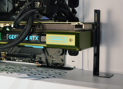 サイコムの簡易液冷対応ゲームPCに独自液冷化したRTX 4080を追加
