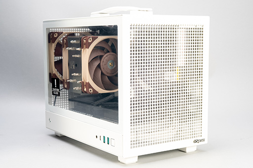 画像ギャラリー No.003のサムネイル画像 / 小さくて静かで高性能! サイコムのゲームPC「G-Master Velox Mini B860」は,ゲームPC初心者にもピッタリの相棒だ【PR】