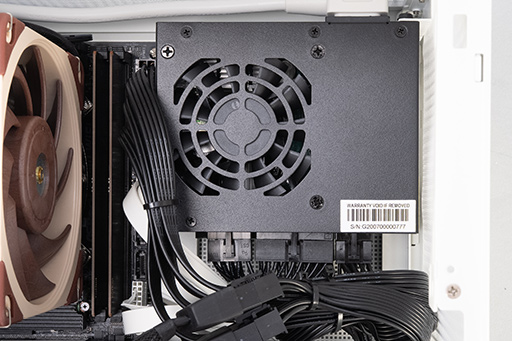 画像ギャラリー No.020のサムネイル画像 / 小さくて静かで高性能! サイコムのゲームPC「G-Master Velox Mini B860」は,ゲームPC初心者にもピッタリの相棒だ【PR】