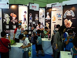 画像ギャラリー No.004のサムネイル画像 / 「ポケットモンスターブラック2・ホワイト2」が大人気。幕張メッセで開催された「次世代ワールドホビーフェア'12 Summer」をレポート