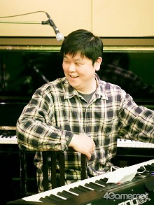 画像ギャラリー No.005のサムネイル画像 / 伊藤賢治氏と声優の楠田敏之さんがコラボレーションする12月27日のライブ「楠田敏之 × 伊藤賢治 LIVE 2012 -FIRST CONTACT-」リハーサル現場をレポート