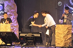 画像ギャラリー No.006のサムネイル画像 / パズドラプレイヤーの頂点が決定。伊藤賢治氏のライブも盛り上がった「パズドラファン感謝祭2013」のステージイベントレポート