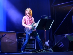 画像集#005のサムネイル/イトケンが「パズドラ」シリーズの楽曲を生演奏。「パズドラファン感謝祭2014」で開かれた“伊藤賢治スペシャルライブ2014”をレポート