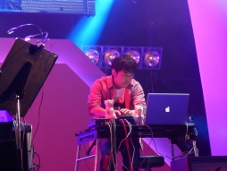 画像集#007のサムネイル/イトケンが「パズドラ」シリーズの楽曲を生演奏。「パズドラファン感謝祭2014」で開かれた“伊藤賢治スペシャルライブ2014”をレポート