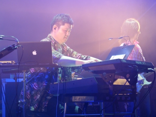 画像集#009のサムネイル/イトケンが「パズドラ」シリーズの楽曲を生演奏。「パズドラファン感謝祭2014」で開かれた“伊藤賢治スペシャルライブ2014”をレポート