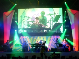 画像集#010のサムネイル/イトケンが「パズドラ」シリーズの楽曲を生演奏。「パズドラファン感謝祭2014」で開かれた“伊藤賢治スペシャルライブ2014”をレポート