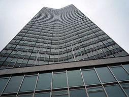 画像ギャラリー No.001のサムネイル画像 / 「SimCity」はマルチプレイをメインにしたシミュレーションに。EA,ロンドンで開催したメディア向けイベントで,SimCityのデモプレイを公開