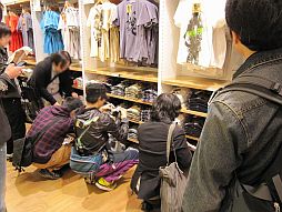 画像ギャラリー No.007のサムネイル画像 / 「メタルギア」シリーズとユニクロ「UT」とのコラボTシャツ第3弾が本日発売