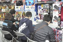 ꡼ No.002 | ӥϤȤʤäPS Vitaǡ֥ե󥿥饤2סոǳŤ줿ŹƬθˬ줿ץǥ塼μһ˻˥󥿥ӥ塼