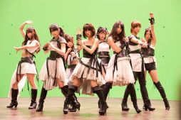 「AKB48ステージファイター」，登録者数200万人突破。記念イベントを開催