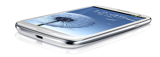 ���������꡼ No.010�Υ���ͥ������ / Samsung�������å�CPU������Android 4.0���ѥ��ޡ��ȥե����GALAXY S III�פ�ȯɽ��4.8�����720��1280�ɥåȲ����٤�ͭ��EL�ѥͥ�����