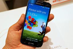 画像ギャラリー No.004のサムネイル画像 / 話題のNTTドコモの2013年夏スマホ&タブレット 計4機種をじっくりテスト。ベンチも計測してみた