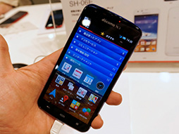 画像ギャラリー No.025のサムネイル画像 / 話題のNTTドコモの2013年夏スマホ&タブレット 計4機種をじっくりテスト。ベンチも計測してみた