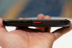 画像集#030のサムネイル/国内メーカーならではのチューニングに期待の「AQUOS SERIE」。KDDI 2014夏モデルスマートフォンテストレポート(後編)