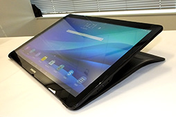 画像ギャラリー No.012のサムネイル画像 / Samsung,最薄部約6mmの薄型Androidスマートフォン「Galaxy A8」をKDDIから発売。スマホ合体型VR HMD「Gear VR」も国内に投入