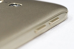 画像ギャラリー No.010のサムネイル画像 / Galaxy史上最薄の5.7インチスマートフォン「Galaxy A8」テストレポート。製品版が登場したVR HMD「Gear VR」も体験してみた