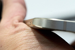 画像ギャラリー No.011のサムネイル画像 / Galaxy史上最薄の5.7インチスマートフォン「Galaxy A8」テストレポート。製品版が登場したVR HMD「Gear VR」も体験してみた