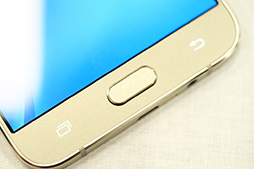 画像ギャラリー No.012のサムネイル画像 / Galaxy史上最薄の5.7インチスマートフォン「Galaxy A8」テストレポート。製品版が登場したVR HMD「Gear VR」も体験してみた