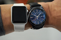 画像ギャラリー No.014のサムネイル画像 / Galaxy史上最薄の5.7インチスマートフォン「Galaxy A8」テストレポート。製品版が登場したVR HMD「Gear VR」も体験してみた