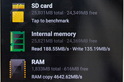 画像ギャラリー No.021のサムネイル画像 / Galaxy史上最薄の5.7インチスマートフォン「Galaxy A8」テストレポート。製品版が登場したVR HMD「Gear VR」も体験してみた