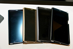 画像ギャラリー No.019のサムネイル画像 / Samsung,ペン入力対応スマートフォン「Galaxy Note8」発表。6.3インチなのに握れる,アスペクト比18.5:9の縦長有機ELパネルを搭載