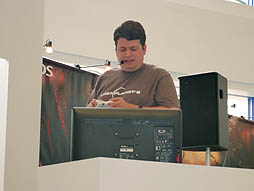 画像ギャラリー No.013のサムネイル画像 / 「カプコン夏の新作体験会 in アクアシティお台場」で開催された,「ロスト プラネット 3」「ダンジョンズ&ドラゴンズ −ミスタラ英雄戦記−」のステージイベントレポート