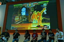 画像集#004のサムネイル/［TGS 2012］バンダイナムコゲームス，カプコン，セガの人気タイトル開発者達がクロスオーバー。「プロジェクト クロスゾーン」ステージイベントレポート