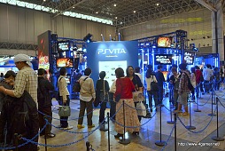 画像ギャラリー No.001のサムネイル画像 / ニコニコ超会議のSCEブースで「NEXT HATSUNE MIKU Project DIVA(仮称)」を遊んでみた。プレイアブルは「キャットフード」「ワールズエンド・ダンスホール」の2曲