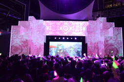 画像ギャラリー No.006のサムネイル画像 / 東京ジョイポリスが初音ミク一色に。「初音ミク -Project DIVA- F × 千本桜 in JOYPOLIS」のメディア向け内覧会をレポート