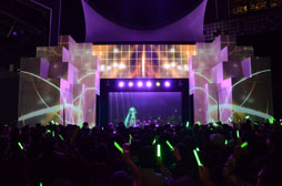 画像ギャラリー No.023のサムネイル画像 / 東京ジョイポリスが初音ミク一色に。「初音ミク -Project DIVA- F × 千本桜 in JOYPOLIS」のメディア向け内覧会をレポート