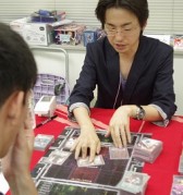 ꡼ No.004Υͥ / Z/Xפγή񤬳šüԤˤ䡤ץǥ塼εĽӲʤɤTCGȳˤĤƸäߥʡͤݡ