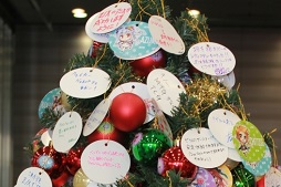 画像ギャラリー No.006のサムネイル画像 / 新たなカードパックやTVアニメなどの新発表も。クリスマスをテーマに行われた「ゼクストリーム 2018.WINTER in 秋葉原」をレポート