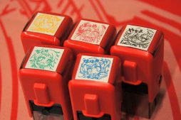 画像ギャラリー No.016のサムネイル画像 / 新作アプリ「Z/X Code OverBoost」や,天使になったサタンなど,衝撃的な情報が多数明かされた「ゼクストリーム 2019.SUMMER in 秋葉原」をレポート