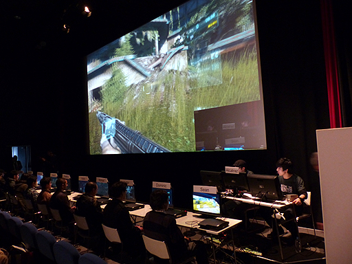 画像ギャラリー No.014のサムネイル画像 / 「クライシス 3」のゲームプロデューサーが本作の魅力を語り尽くす。プロフェット隊長も登場したファン感謝祭の模様をレポート