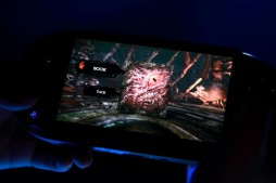 ꡼ No.005Υͥ / E3 2012PSVitaSOUL SACRIFICEפE3˽ŸȤˤϼʬ̿鵾ˤˡġɤʥե󥿥θƤ