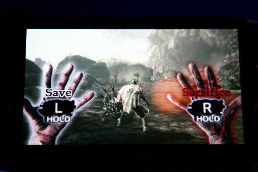 E3 2012PSVitaSOUL SACRIFICEפE3˽ŸȤˤϼʬ̿鵾ˤˡġɤʥե󥿥θƤ