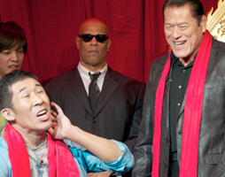 画像ギャラリー No.010のサムネイル画像 / 「メタルギア ライジング リベンジェンス」や「SOUL SACRIFICE」が披露された,アントニオ猪木さん主宰の生放送「一遊闘魂」をレポート