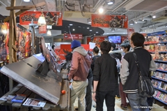 ���������꡼ No.008�Υ���ͥ������ / ���������Ρ֥����롦������ե�������ȯ�䵭ǰ�����������񤬳��Ť��줿��SHIBUYA TSUTAYA�ǤΥ��٥�ȥ�ݡ��Ȥ�Ǻ�