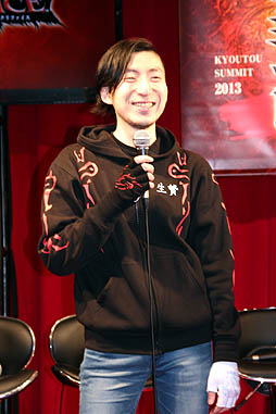 画像ギャラリー No.007のサムネイル画像 / 稲船敬二氏らが「ソウル・サクリファイス」開発現場の裏側を赤裸々に語る。イベント「『ソウル・サクリファイス』共闘サミット」のトークセッションをレポート