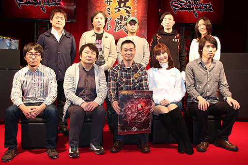 画像ギャラリー No.024のサムネイル画像 / 稲船敬二氏らが「ソウル・サクリファイス」開発現場の裏側を赤裸々に語る。イベント「『ソウル・サクリファイス』共闘サミット」のトークセッションをレポート