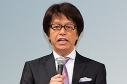 画像ギャラリー No.006のサムネイル画像 / HTC,12月上旬発売予定となる「HTC J butterfly」のプレスイベントを開催。使いやすさを追求したハイエンド端末